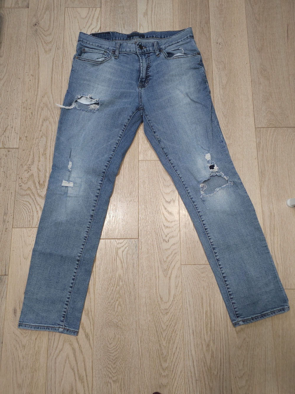 Aeropostale Men's Skinny Distressed Light Blue Jeans
